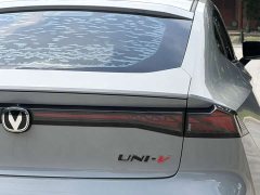Changan UNI-V 1.5T Deluxe - ფოტო 10