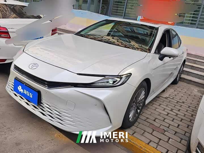 Toyota Camry Hybrid 2.0L HGVP Luxury