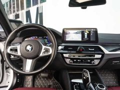 BMW 5 Series 525Li M Sport Package - ფოტო 8