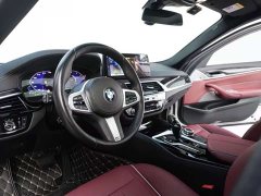 BMW 5 Series 525Li M Sport Package - ფოტო 9