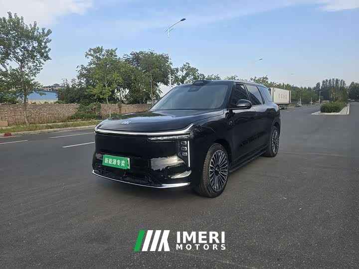 IM Motors Zhiji LS8 52 Max Tech Flagship 5-Seater - ავტომობილი ჩინეთიდან