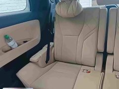Toyota Vellfire Crown Hybrid 2.5L Premium Edition - ფოტო 10