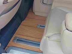 Toyota Vellfire Crown Hybrid 2.5L Premium Edition - ფოტო 12