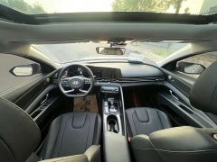 Hyundai Elantra 1.5L CVT Luxury - ფოტო 4