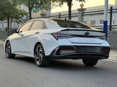 Hyundai Elantra 1.5L CVT Luxury - ფოტო 5