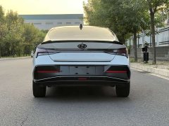 Hyundai Elantra 1.5L CVT Luxury - ფოტო 7