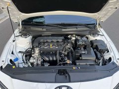 Hyundai Elantra 1.5L CVT Luxury - ფოტო 9