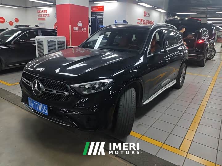 Mercedes-Benz GLC 300 L 4MATIC Luxury 5-Seater