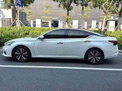 Nissan Teana 2.0L XL Comfort - ფოტო 3