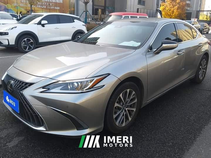 Lexus ES 260 Excellence Edition