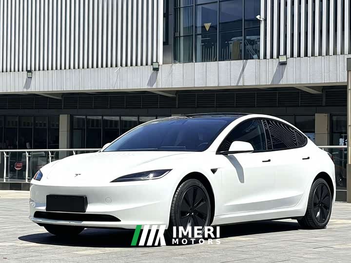 Tesla Model 3 Rear-Wheel Drive