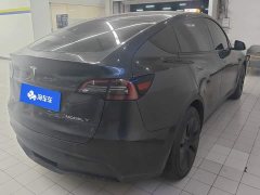 Tesla Model Y Rear-Wheel Drive - ფოტო 3