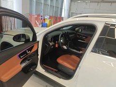 Mercedes-Benz GLC 260 L 4MATIC Dynamic 5-Seater - ფოტო 3