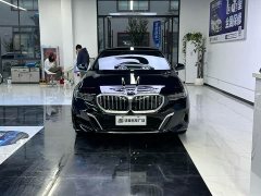 BMW 5 Series 530Li Luxury M Sport Package - ფოტო 2