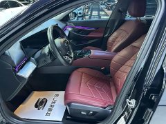 BMW 5 Series 530Li Luxury M Sport Package - ფოტო 4