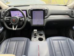 FAW Red Flag HS3 2.0T AWD Youwei Edition - ფოტო 5