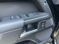 Land Rover Defender 110 3.0T P400 Dark Edition - ფოტო 16