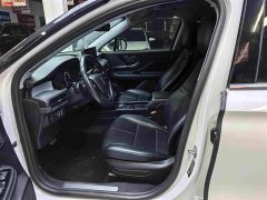 Lincoln Explorer 2.0T Two-Wheel Drive Premium - ფოტო 4