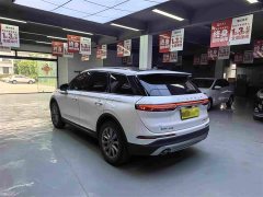 Lincoln Explorer 2.0T Two-Wheel Drive Premium - ფოტო 9