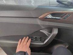 Volkswagen Touareg 280TSI FWD Luxury Plus - ფოტო 7