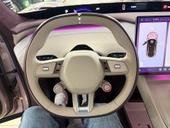 Xiaomi YU7 2025 Four-Wheel Drive Max Edition - ფოტო 10