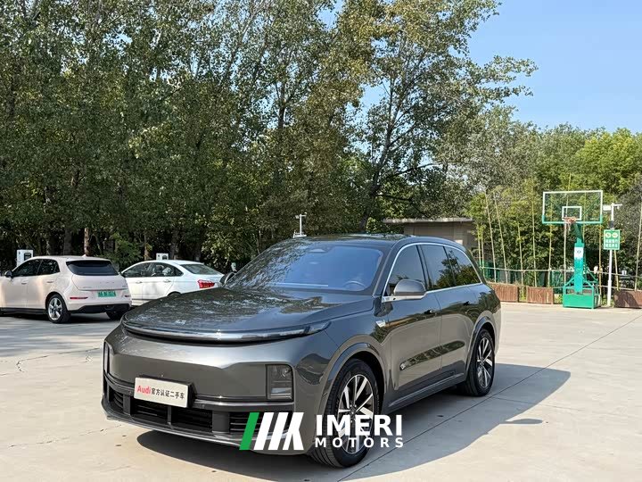 Li Auto L8 Pro - ავტომობილი ჩინეთიდან