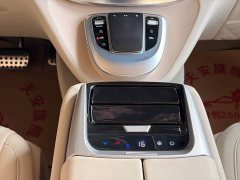 Mercedes-Benz V-Class 2021 V 260 L Long Wheelbase Luxury Edition - ფოტო 10