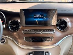 Mercedes-Benz V-Class 2021 V 260 L Long Wheelbase Luxury Edition - ფოტო 9