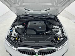 BMW 3 Series 320Li M Sport Package - ფოტო 16