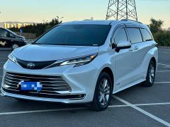 Toyota Sienna 2.5L Hybrid Comfort Edition - ფოტო 1