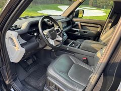 Land Rover Defender Facelift 110 3.0T P400 Dark Edition - ფოტო 10