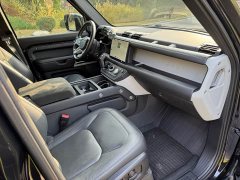 Land Rover Defender Facelift 110 3.0T P400 Dark Edition - ფოტო 17