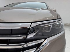 Volkswagen Viloran 2022 380TSI Prestige - ფოტო 9