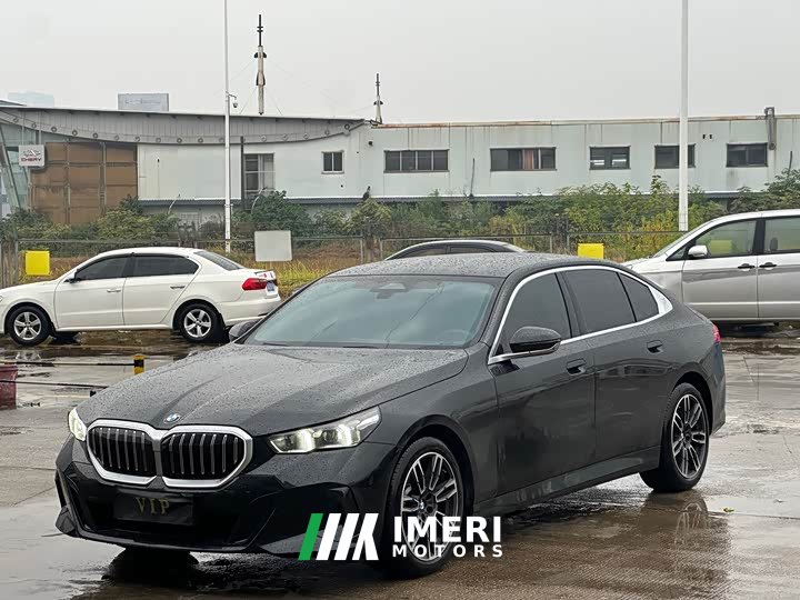 BMW 5 Series Facelift 530Li Premier M Sport Package - ავტომობილი ჩინეთიდან
