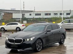 BMW 5 Series Facelift 530Li Premier M Sport Package - ფოტო 1