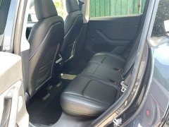 Tesla Model Y Rear-Wheel Drive - ფოტო 5