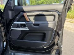 Land Rover Defender 2022 110 P400 Dark Edition - ფოტო 11