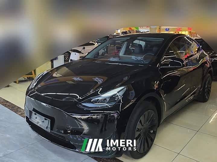 Tesla Model Y Facelift Rear-Wheel Drive