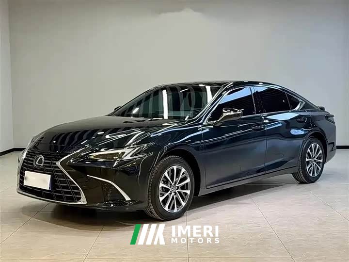 Lexus ES 200 Premium Edition - ავტომობილი ჩინეთიდან