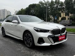 BMW 5 Series 530Li Premier M Sport Package - ფოტო 3