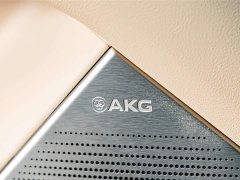 Cadillac XT5 2025 2.0T Luxury - ფოტო 17