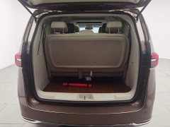 Buick GL8 Land Executive Cabin 652T Luxury - ფოტო 16