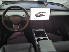 Tesla Model Y Long Range All-Wheel Drive - ფოტო 12