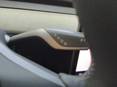 Tesla Model Y Long Range All-Wheel Drive - ფოტო 16