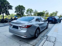 Toyota Camry Hybrid 2.0L HGVP Luxury - ფოტო 9