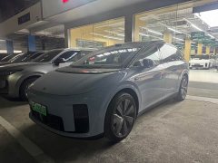 Li Auto i8 Standard Edition - ფოტო 1