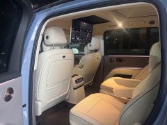 Li Auto i8 Standard Edition - ფოტო 5