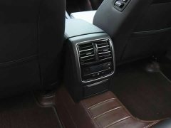 Volkswagen Magotan 2 Million Units Commemorative Edition 330TSI DSG Leading Version - ფოტო 17