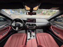 BMW 5 Series Facelift 530Li Premier M Sport Package - ფოტო 5