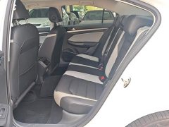 Volkswagen Bora 300TSI DSG Respect Edition - ფოტო 11
